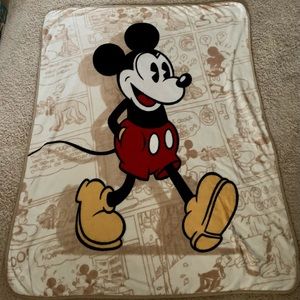 Disney fleece Mickey Mouse throw